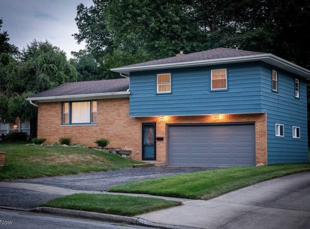 320 Bowman Drive, Kent, OH 44240