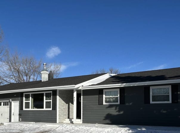 417 7th Ave NE, Rolla, ND 58367