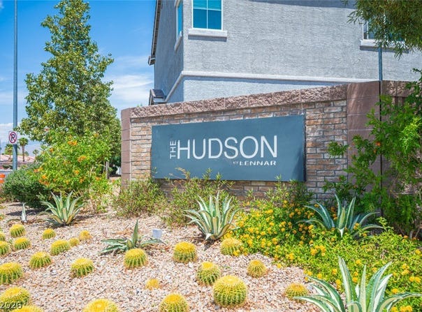 5565 Autumn Cliffs Way, Las Vegas, NV 89118