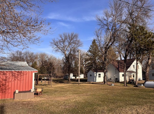 133 Wilsey St, Mchenry, ND 58464