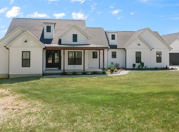 1290 White Tail Drive, Fredericktown, MO 63645