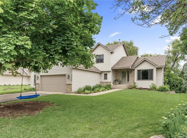 5278 River Wood Drive, Savage, MN 55378