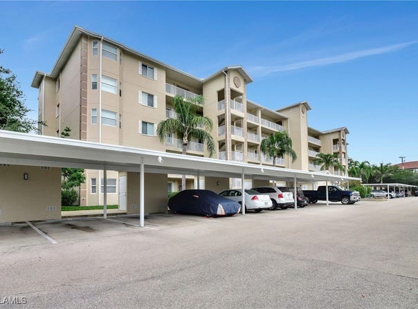 4040 Durango Court unit: 101, Estero, FL 33928