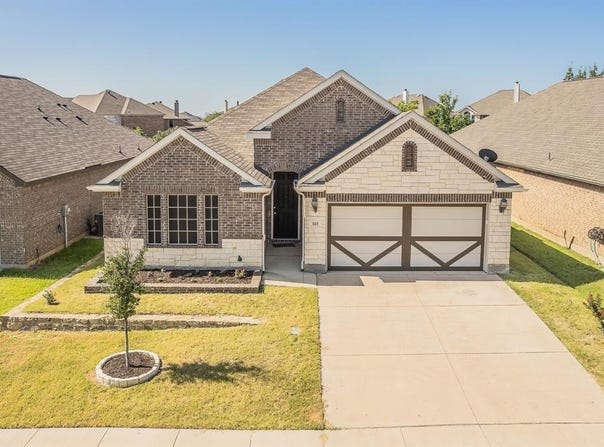 513 Pheasant Hill Lane, Fort Worth, TX 76028
