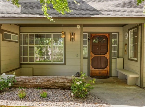 2029 Winterwarm Dr, Fallbrook, CA 92028