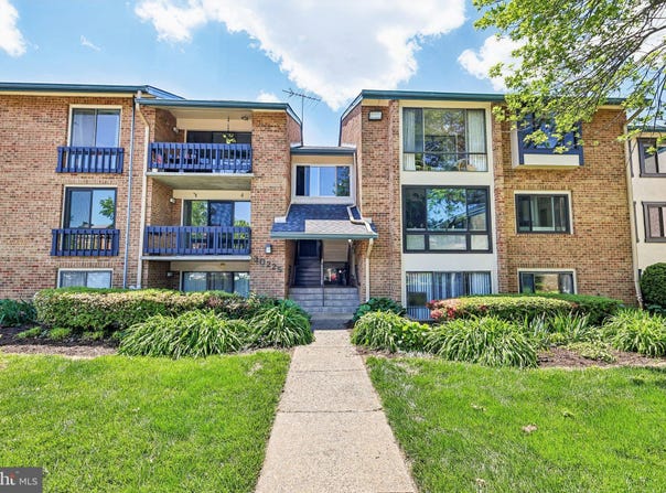 10225 VALENTINO Drive, OAKTON, VA 22124