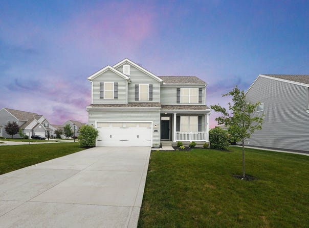 202 Rosewood Loop SW, Commercial Point, OH 43116