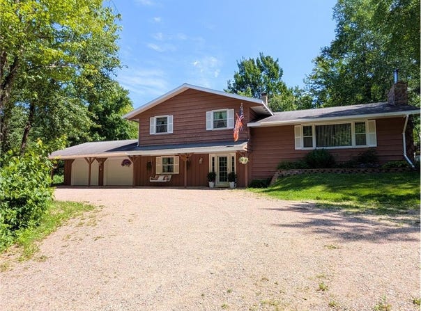 6562 Redwood Road, Wuori Twp, MN 55792