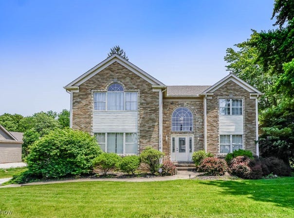 11316 Cleveland Avenue NW, Uniontown, OH 44685