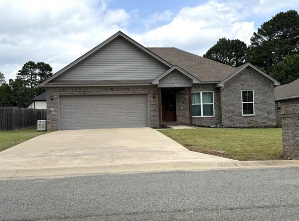 804 Laurel Court, Searcy, AR 72143