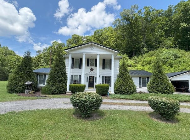 12617 KY Rt 114, Floyd, KY 41653