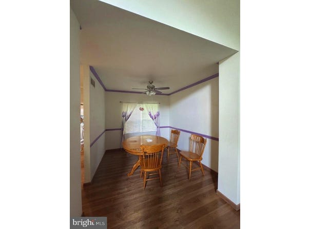 22 WINDY KNOLL DRIVE, ROYERSFORD, PA 19468