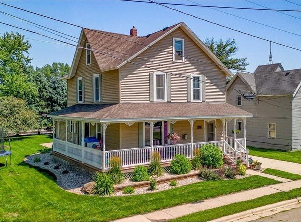 136 1st Avenue, Alden, MN 56009