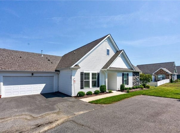208 Richmond Avenue, Smithfield, VA 23430