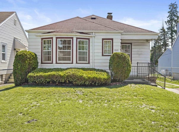 7221 Jackson Avenue, Hammond, IN 46324
