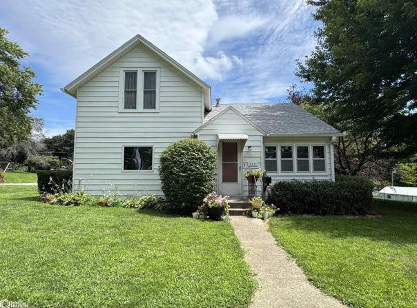 702 E Division Street, Audubon, IA 50025-1364