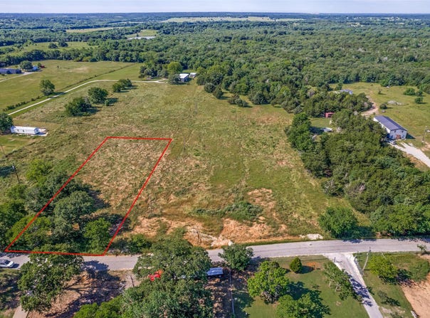 9408 Dripping Springs Road, Denison, TX 75021