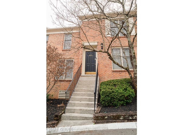 4043 NW Heather Court, Knoxville, TN 37919