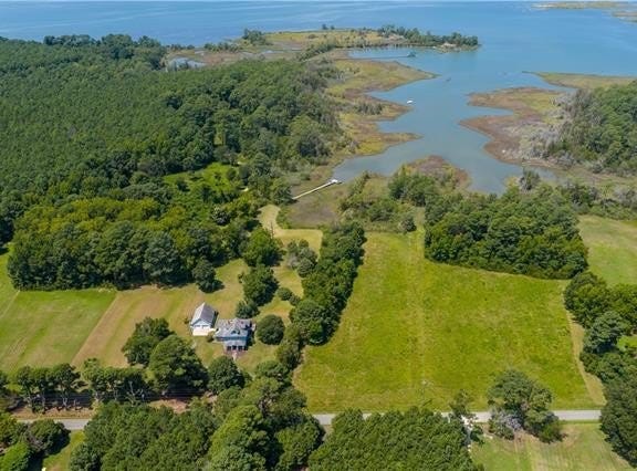 901 Circle Drive, Port Haywood, VA 23138