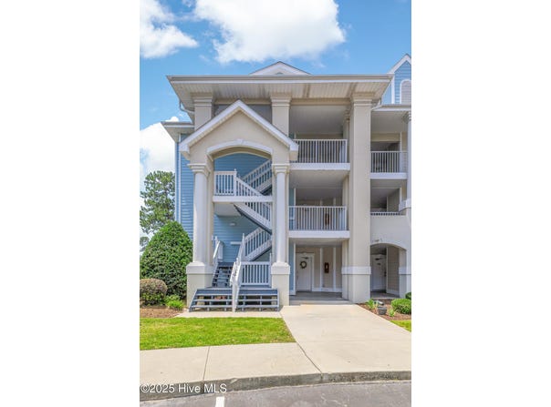 330 S Middleton Drive NW, Calabash, NC 28467