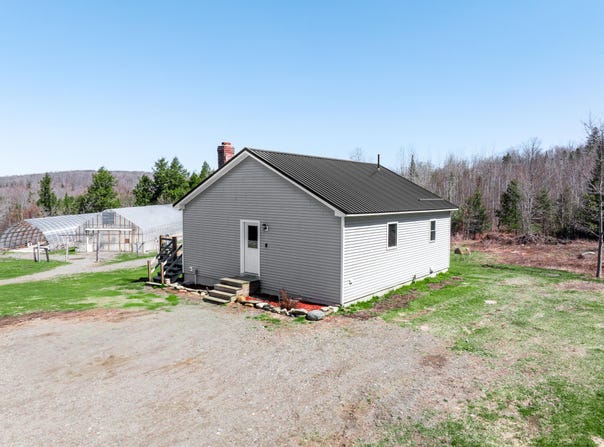 441 Works Road, Jackson, ME 04921