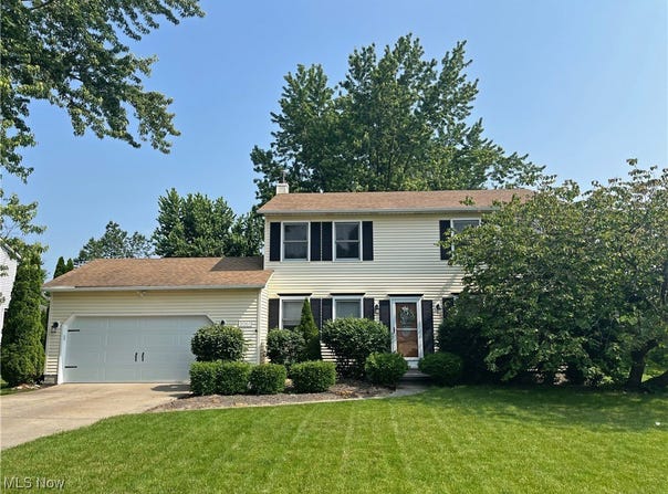 3061 Greenwich Lane, Brunswick, OH 44212