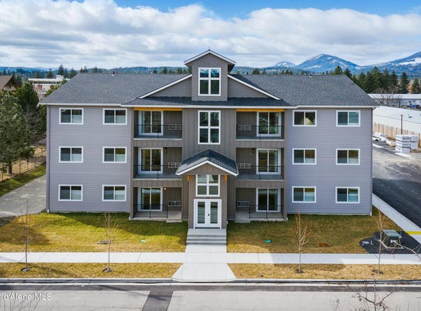 424 S Olive Ave, Sandpoint, ID 83864