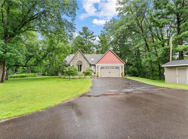 645 8th Avenue NE, Pine City, MN 55063