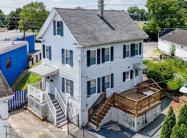 17 Cedar Ct, Lowell, MA 01852