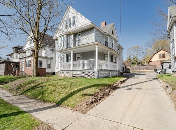124 Beck Avenue, Akron, OH 44302
