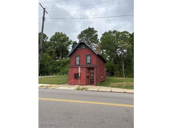 1205 Bridge Street, Ashtabula, OH 44004