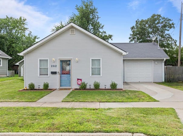 202 SW Des Moines Street, Ankeny, IA 50023
