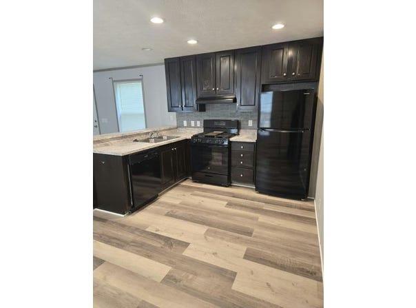 129 Skyline Drive, Vadnais Heights, MN 55127