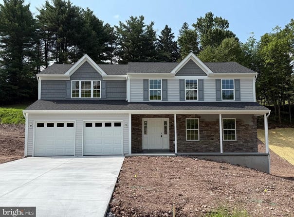 6 Country Club Road, Ashland, PA 17921
