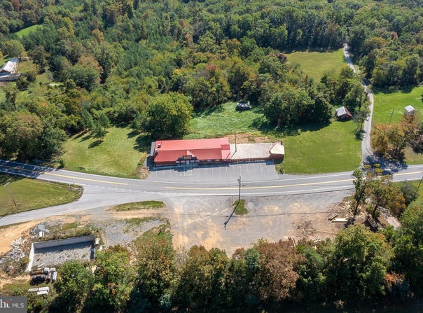 3280 MARTINSBURG ROAD, BERKELEY SPRINGS, WV 25411