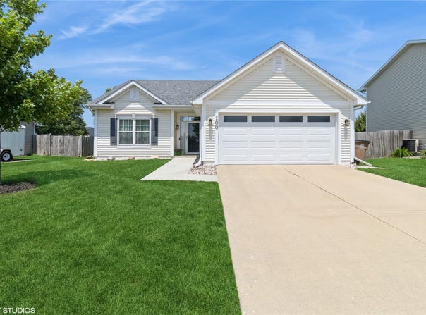 200 Walnut Drive NW, Bondurant, IA 50035