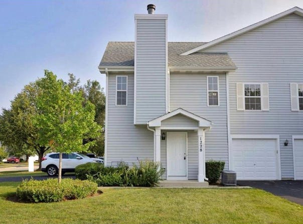 1228 Orleans Drive, Mundelein, IL 60060