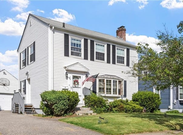21 Brookwood Road, Cranston, RI 02920