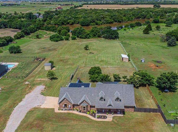 30454 Wolf Creek Lane, Cashion, OK 73016