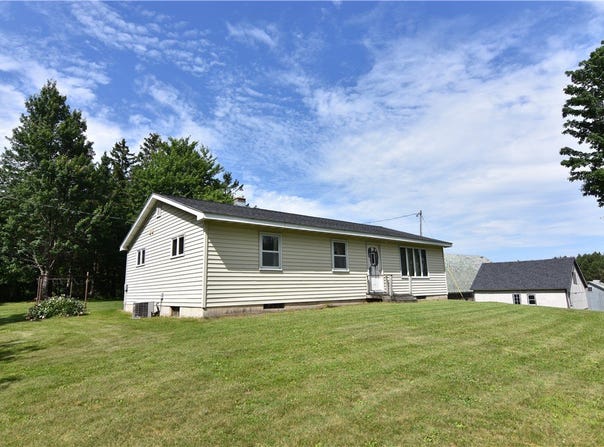 15754 County Highway M, New Auburn, WI 54757
