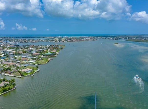 1402 N Collier, MARCO ISLAND, FL 34145