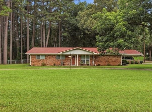 100 County Road 1123, Daingerfield, TX 75638
