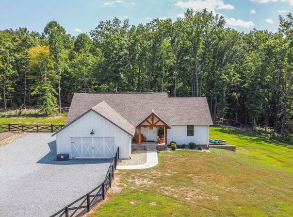 126 Homestead Hollow Rd, Lancing, TN 37770