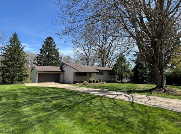 11025 Henning Drive, Chardon, OH 44024