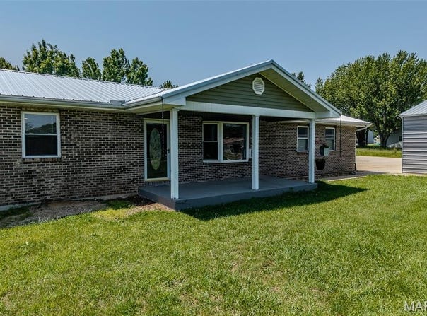 13430 Highway D, Dixon, MO 65459