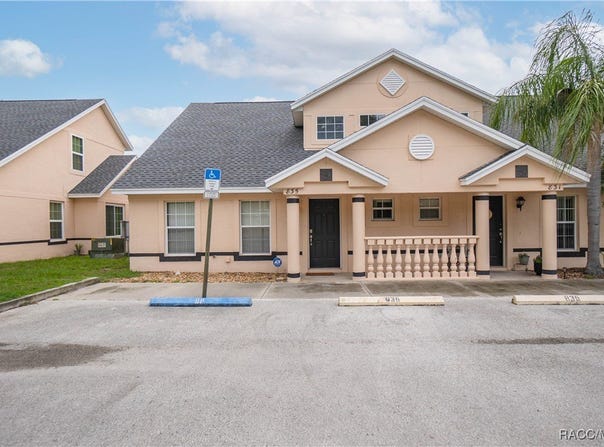 835 N Rembrandt Way, Inverness, FL 34453