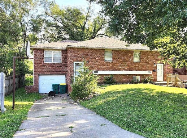4934 Dixie Avenue, Kansas City, KS 66106