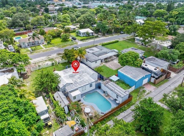 230 SW 14th St, Dania Beach, FL 33004
