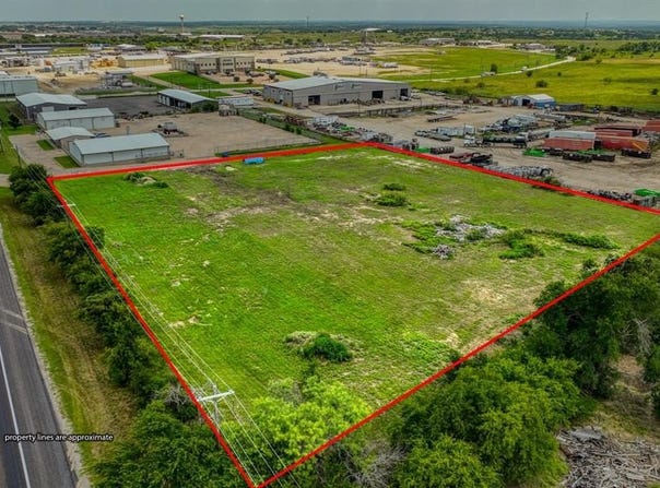 1400 N Cresson Highway, Cresson, TX 76035