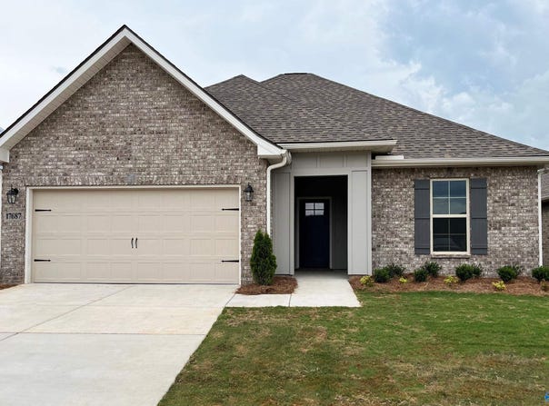 17687 Cabernet Street, Athens, AL 35613